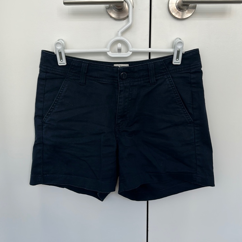 L.L. Bean Lakewash Chino Shorts 4”